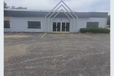 708 W Greenwood Avenue, Waukegan, IL 60087 - Photo 1