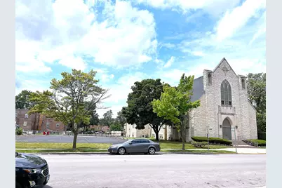 1900 Oak Park Avenue, Berwyn, IL 60402 - Photo 1