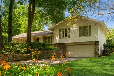 222 Lakewood Drive, Oakwood Hills, IL 60013 - Photo 1