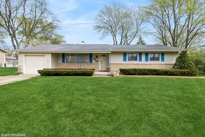 215 N Cady Drive, Palatine, IL 60074 - Photo 1