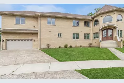 364 Geri Lane, Des Plaines, IL 60016 - Photo 1