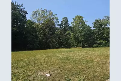 437 Woodland Trail, Lindenhurst, IL 60046 - Photo 1