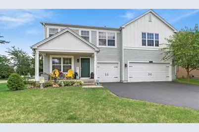 214 E Lark Avenue, Cortland, IL 60112 - Photo 1