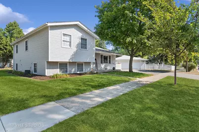 30 E Plymouth Street, Villa Park, IL 60181 - Photo 1