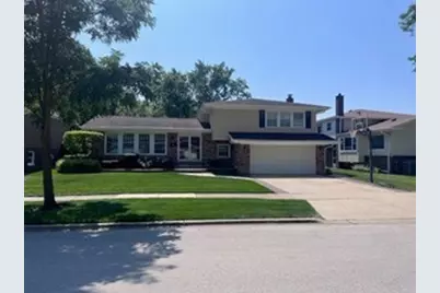 807 E Crabtree Drive, Arlington Heights, IL 60004 - Photo 1