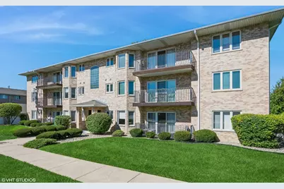 10228 Southwest Highway #2D, Chicago Ridge, IL 60415 - Photo 1