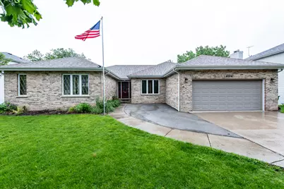4074 Blackstone Avenue, Gurnee, IL 60031 - Photo 1