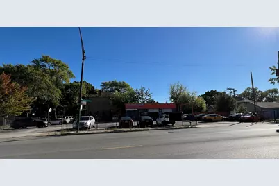4301 W Montrose Avenue, Chicago, IL 60641 - Photo 1