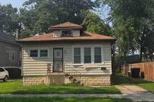 312 E 136th St, Chicago, IL 60827 - Photo 1