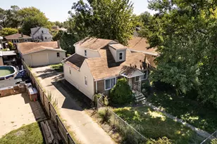 4821 S Lotus Ave, Chicago, IL 60638 - Photo 1