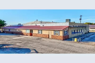 2414 N Il-23, Streator, IL 61364 - Photo 1