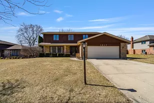 1617 Cimarron Dr, New Lenox, IL 60451 - Photo 1