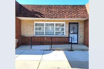 10718 S Ewing Avenue, Chicago, IL 60617 - Photo 1
