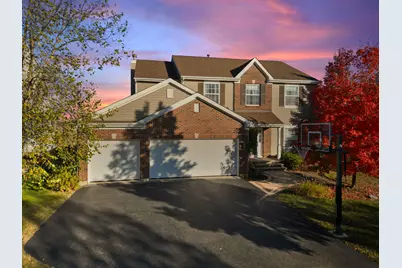 264 Creekside Court, Lindenhurst, IL 60046 - Photo 1