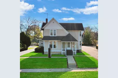 550 W Galena Boulevard, Aurora, IL 60506 - Photo 1