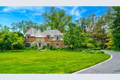 600 Glendale Drive, Glenview, IL 60025 - Photo 1