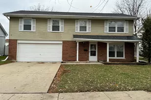 17552 Sycamore Ave, Country Club Hills, IL 60478 - Photo 1