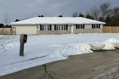 4020 Yale Drive, Rockton, IL 61072 - Photo 1