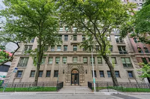 200 E Pearson St, Chicago, IL 60611 - Photo 1