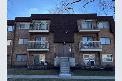 613 W Central Road #B2, Mount Prospect, IL 60056 - Photo 1