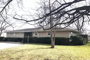 607 N Main St, Gilman, IL 60938 - Photo 1