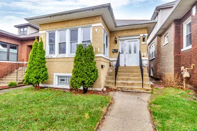 5024 N Central Park Avenue, Chicago, IL 60625 - Photo 1