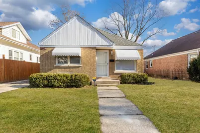 1211 S 2nd Avenue, Maywood, IL 60153 - Photo 1