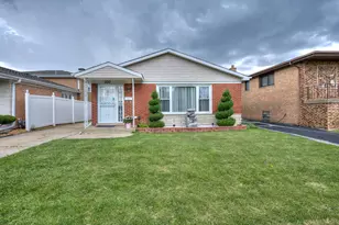 330 Hoxie Ave, Calumet City, IL 60409 - Photo 1