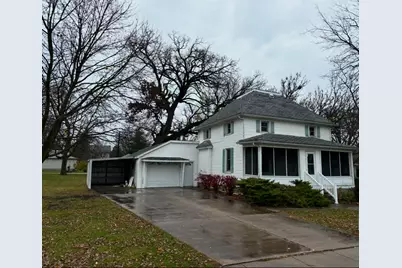 608 E Locust, Chatsworth, IL 60921 - Photo 1