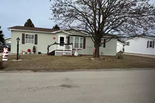 5492 Heartwood Ln, Roscoe, IL 61073 - Photo 1