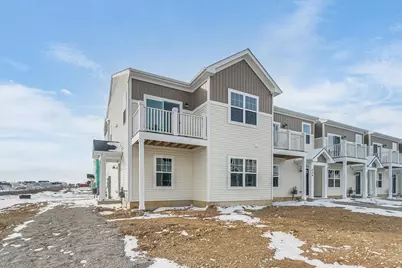 211 Kingsport Drive, South Elgin, IL 60177 - Photo 1