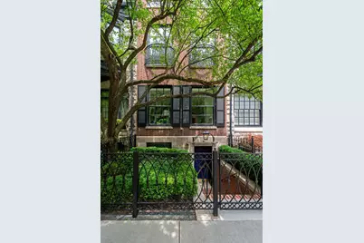 30 E Scott Street, Chicago, IL 60610 - Photo 1