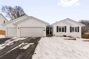 11291 Linden Blossom Ln, Roscoe, IL 61073 - Photo 1