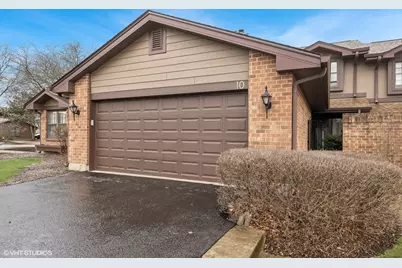 10 Indian Trail Drive, Westmont, IL 60559 - Photo 1