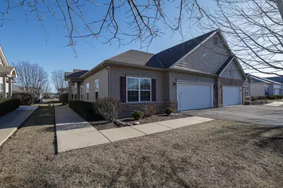 908 Yorktown Street, McHenry, IL 60050 - Photo 1