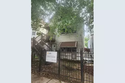 8239 S Commercial Avenue, Chicago, IL 60617 - Photo 1