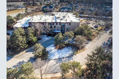 2005 Valencia Drive #100D, Northbrook, IL 60062 - Photo 1