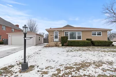 2170 Douglas Avenue, Des Plaines, IL 60018 - Photo 1