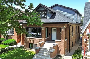 5206 W Newport Ave, Chicago, IL 60641 - Photo 1