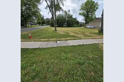 512 Pershing Avenue, Wheaton, IL 60189 - Photo 1