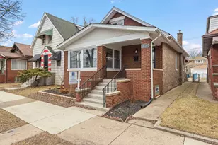 8126 S Dante Ave, Chicago, IL 60619 - Photo 1