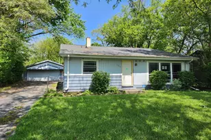 15330 Cherry Ln, Markham, IL 60428 - Photo 1