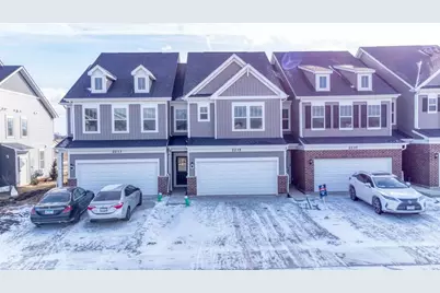 2237 Horseshoe Circle #09603, Naperville, IL 60564 - Photo 1