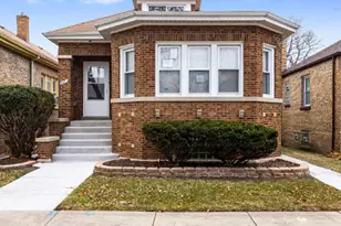 9953 S Peoria St, Chicago, IL 60643 - Photo 1