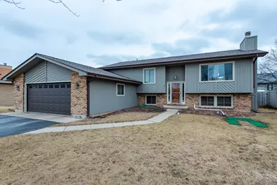 175 Meadow View Street, Antioch, IL 60002 - Photo 1