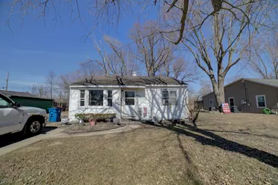 850 E Locust Street, Watseka, IL 60970 - Photo 1