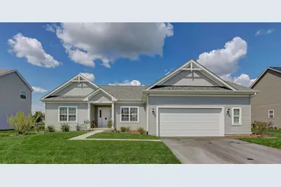 437 E Becker Place, Sycamore, IL 60178 - Photo 1