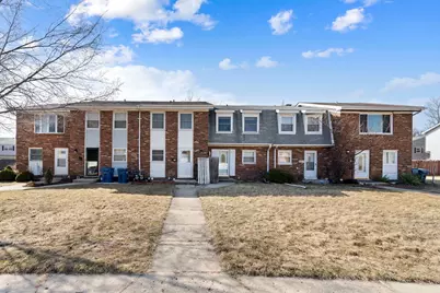 160 S Hale Avenue, Bartlett, IL 60103 - Photo 1