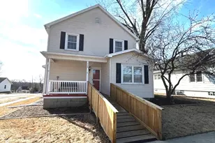 1127 Marquette St, Depue, IL 61322 - Photo 1