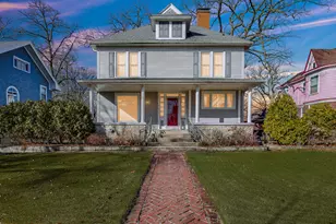 727 S Chicago Ave, Kankakee, IL 60901 - Photo 1